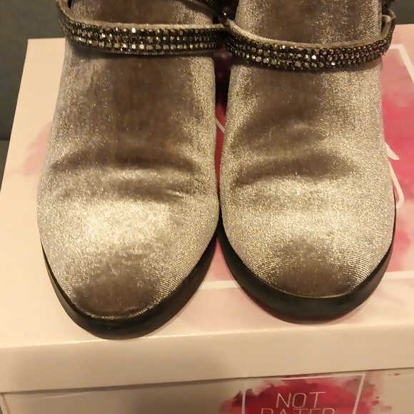 Not Rated Booties - Picture 5 of 8